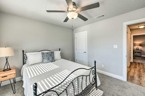 Upscale Navarre Retreat With Fully Fenced Yard!