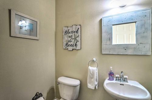 The Summer Breeze Retreat - Near Navarre Beach!