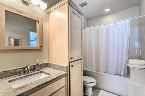 The Summer Breeze Retreat - Near Navarre Beach!