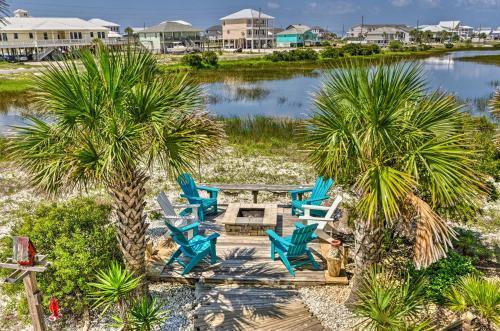 The Summer Breeze Retreat - Near Navarre Beach!
