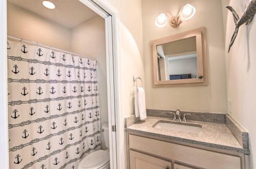 The Summer Breeze Retreat - Near Navarre Beach!