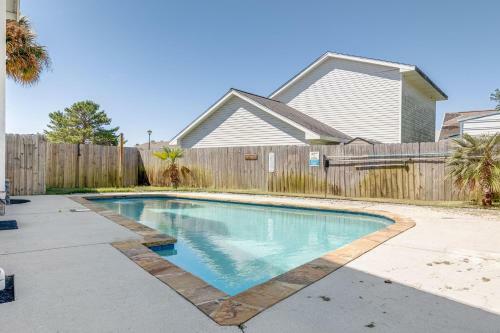 New 3br House With Private Pool In Navarre