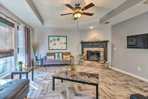 Private Gulf Breeze Gem With Easy Shore Access!