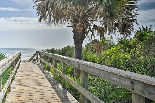 Apartamento Coastal Penthouse Steps To New Smyrna Beach!