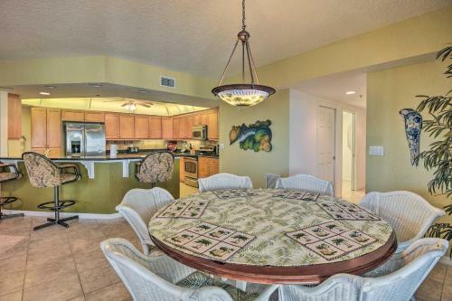 Apartamento Coastal Penthouse Steps To New Smyrna Beach!