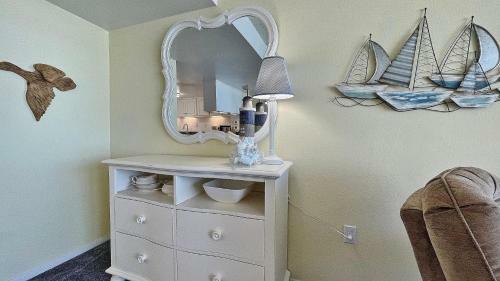 Pelican 303e By Teeming Vacation Rentals