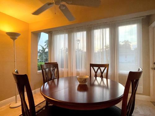 Apartamento Olde Naples Condo 809