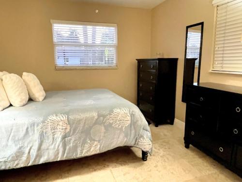 Apartamento Olde Naples Condo 809