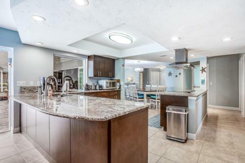 Palm River Estate