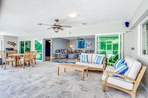 Palm River Estate
