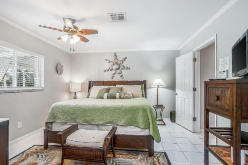 Robin's Beach House