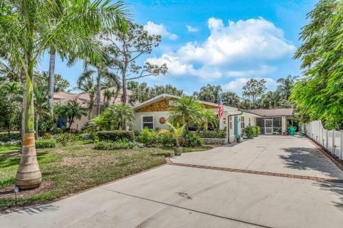 Naples Shores To Shores