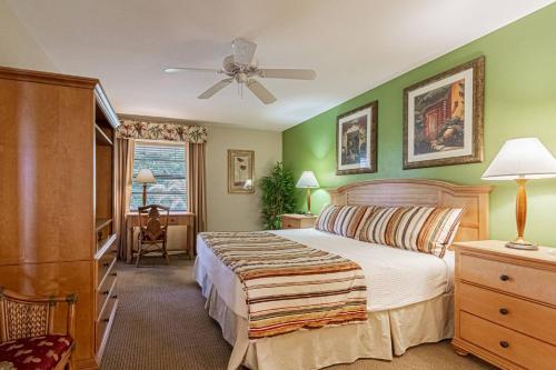 Park Shore Resort 3rd Floor Bldg E