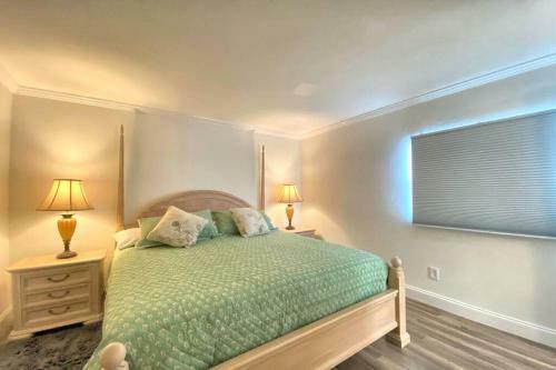 Villa Cheerfull 4/bed/ 3 Bath / Pool / Best Location
