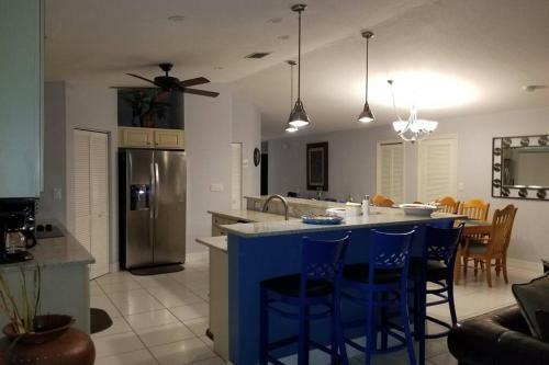 Del Mar Villa