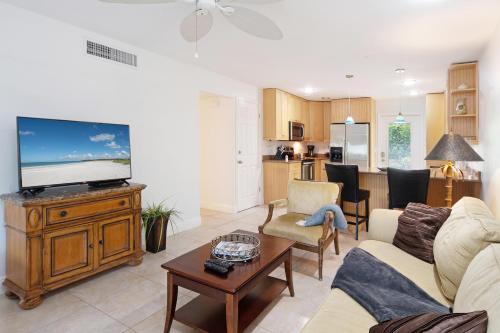 Apartamento Olde Naples Condo #807