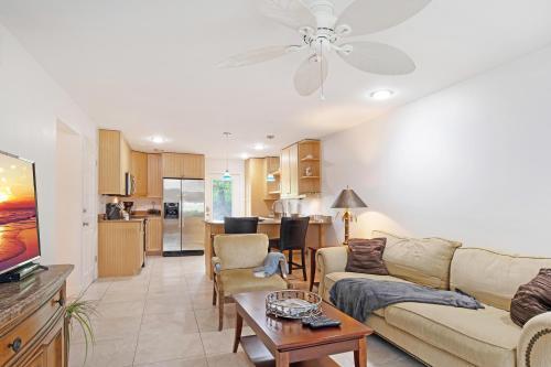 Apartamento Olde Naples Condo #807