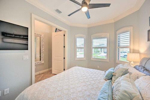 Coastal Naples Getaway About 2 Miles To Beaches!