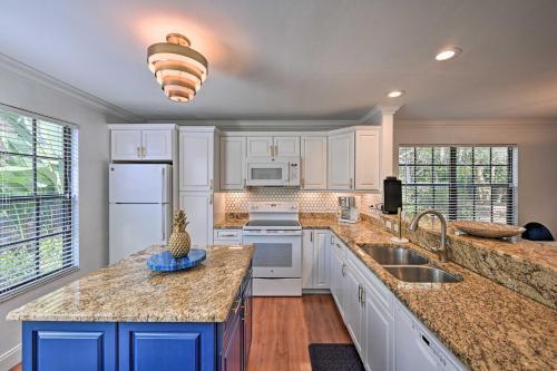 Apartamento Luxe Naples Condo With Lanai Less Than 2 Mi To Beaches!