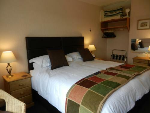 Hostal Overcombe House
