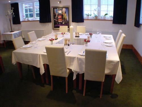 Hostal The Old School House