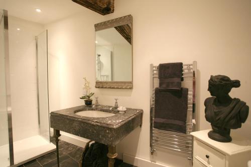 Bed & Breakfast Tresco House