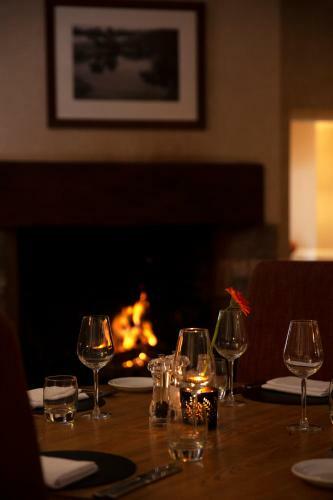 Posada Three Salmons Hotel