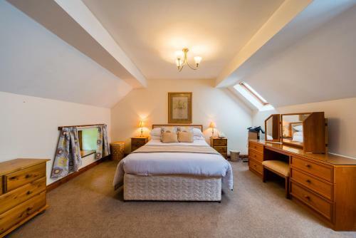 Glen-yr-afon House Hotel