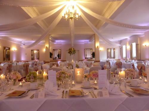 Glen-yr-afon House Hotel