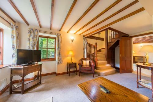 Glen-yr-afon House Hotel