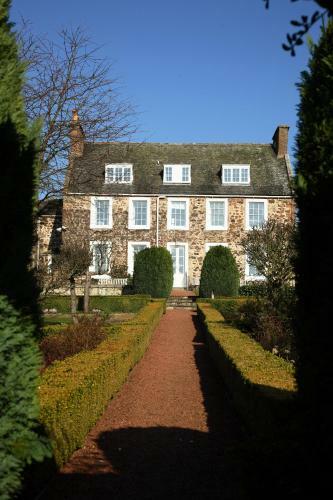 Waren House Hotel