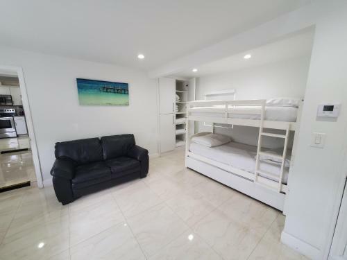 Miami-airport Oasis Vip House