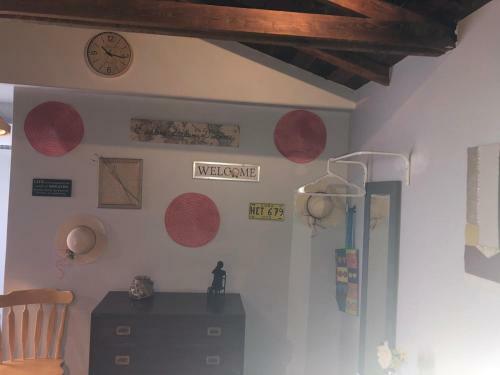 Apartamento V - Private Studio Cabin Steps From Calle 8 (ap 5)