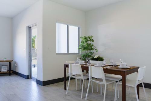 Amazing Townhouse 6 Miles From The Beach - Nth3