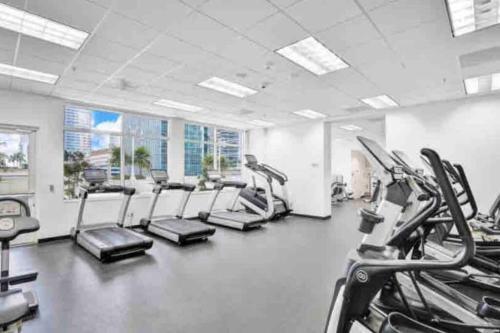 Apartamento Luxurious 1br High Risecondo Brickell.free Parking