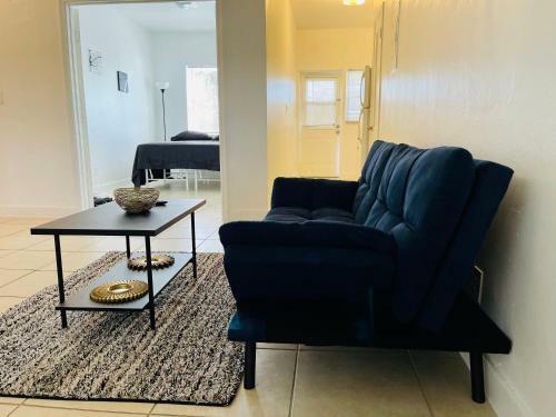 Luxury Apartment In Design District Near Wynwood