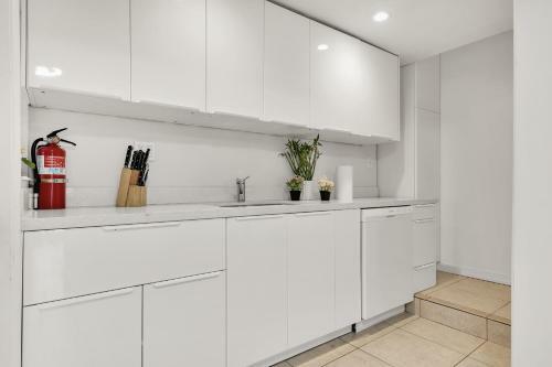 Fantastic House 5min To Brickell W/ Pool & Tub
