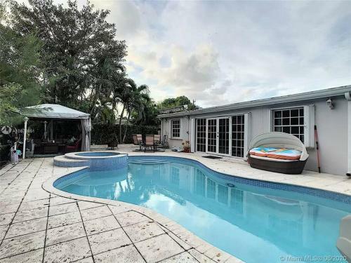 Villa Pool House