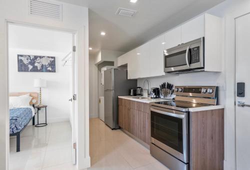Lh Suites