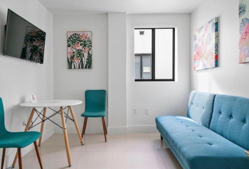 Lh Suites