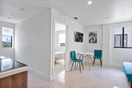 Lh Suites