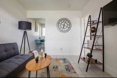 One Bedroom Cozy Apartment