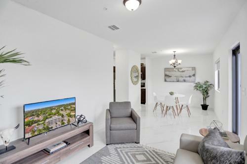 Renzzi Wynwood Apartments