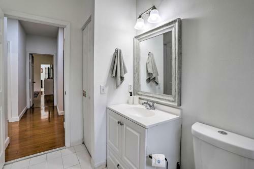 Pet-friendly Miami Getaway With Private Yard!