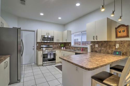 Pet-friendly Miami Getaway With Private Yard!