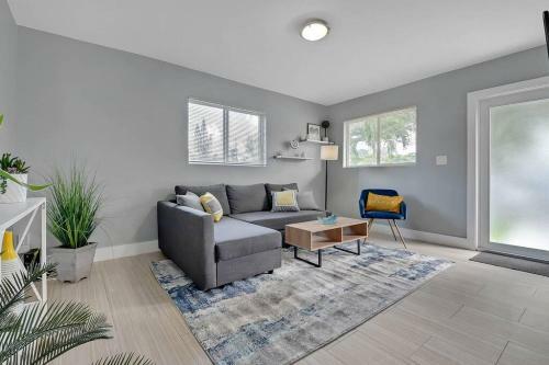 Modern Design District 4 Bed 2 Bath Gated Home