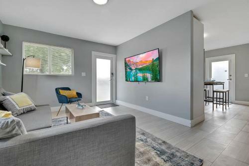 Modern Design District 4 Bed 2 Bath Gated Home