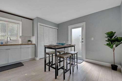 Modern Design District 4 Bed 2 Bath Gated Home