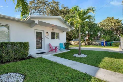 Modern Design District 4 Bed 2 Bath Gated Home