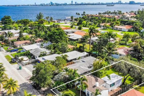 Apartamento Miami Tiny House-style Studio Walk To Bay!